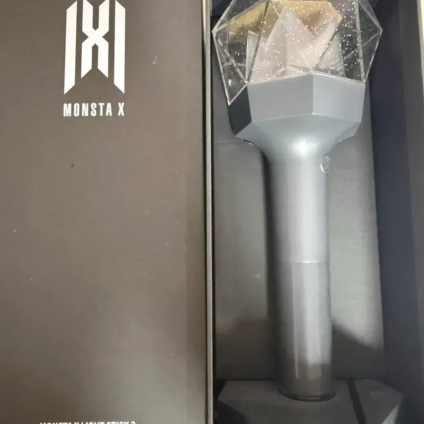 [BUNJANG] Monsta X Second Generation Lightstick 'Montongyi' / 몬스타엑스 응원봉 몬둥이 2세대