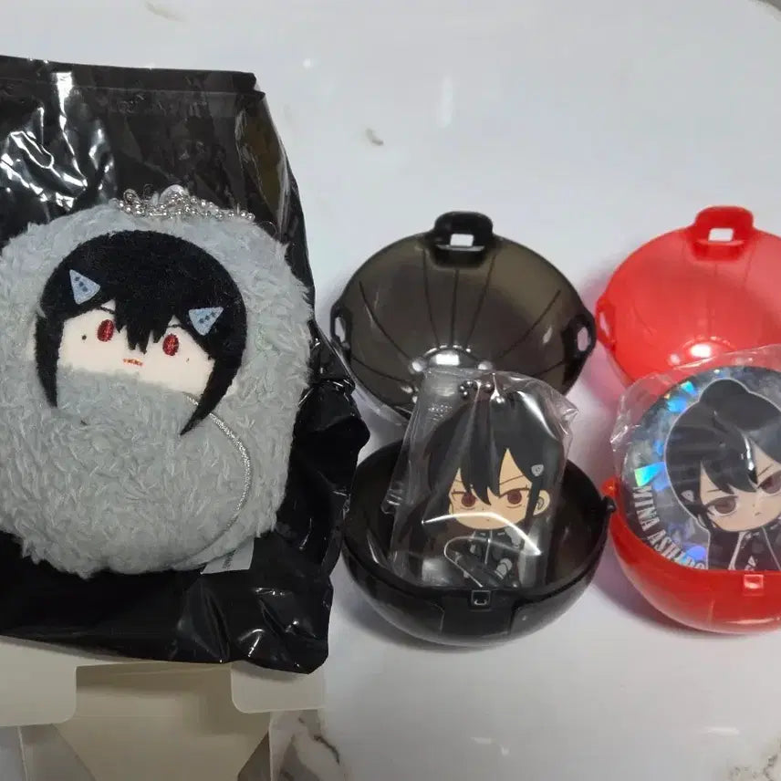 [BUNJANG] Kaiju No. 8 Mina Ashiro, Tappy Nui, Rubber Charm, Badge Set / 아시로 미나 타피누이, 러버참, 뱃지 세트 괴수8호 나루미 호시나 레노 키코루