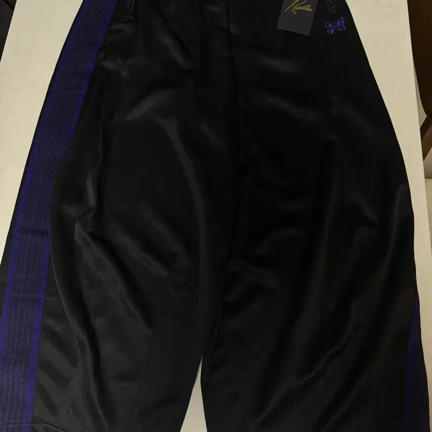 [BUNJANG] Needles HD Track Pants Black Purple M / [M] 니들스 HD 트랙팬츠 블랙 퍼플 LHP (검보)