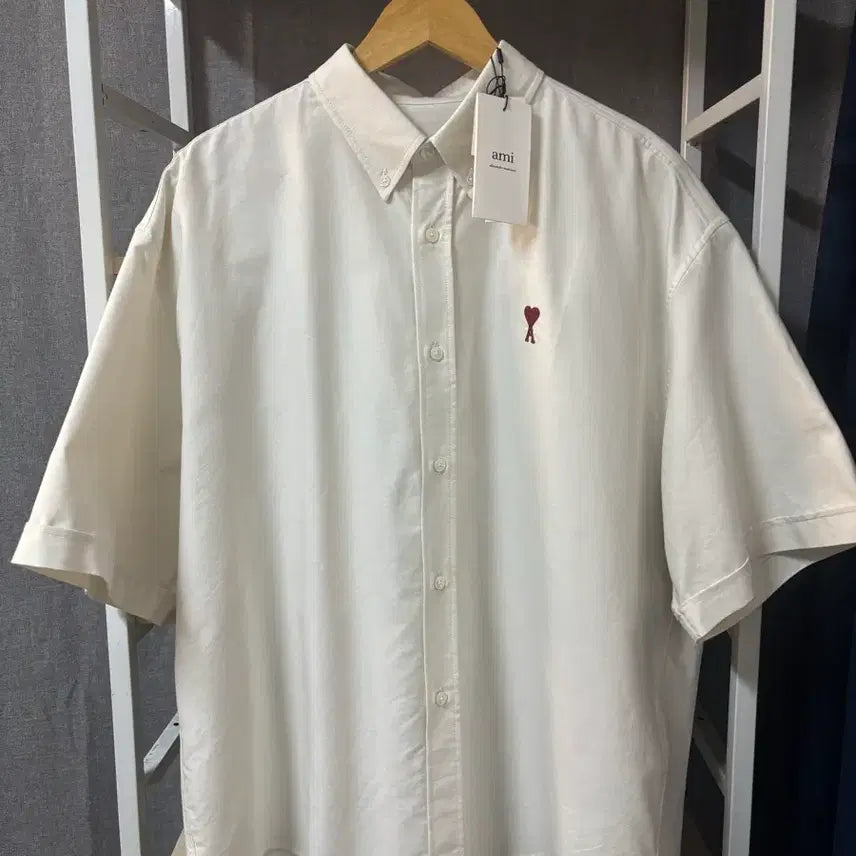 [BUNJANG] AMI Paris Short Sleeve Shirt Ivory / 아미 반팔 셔츠 아이보리 백화점택