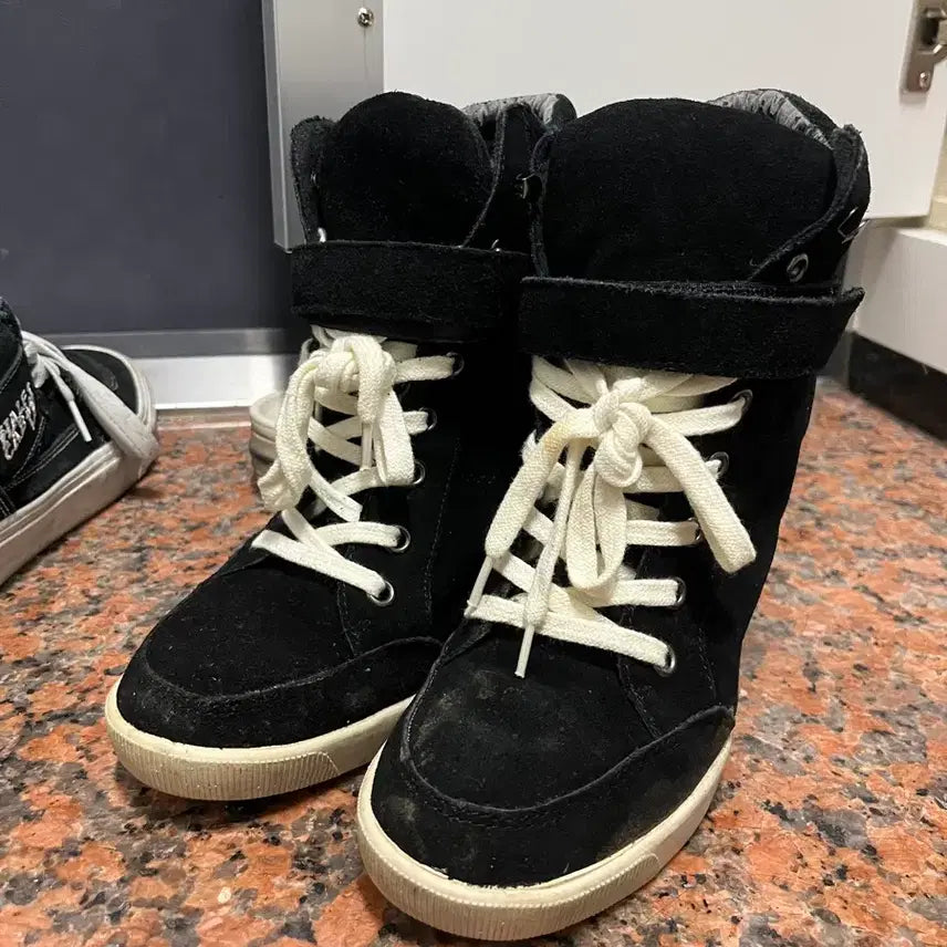 [BUNJANG] Steve Madden High-Top Wedge Sneakers / 스티브매든 하이탑 웨지 스니커즈