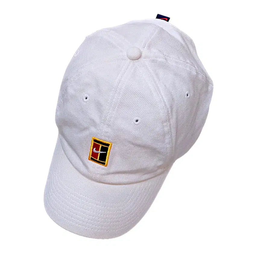 [BUNJANG] Nike 2022 Sporty Baseball Cap White / 나이키 2022 스포티한 야구모자 57 화이트 16880