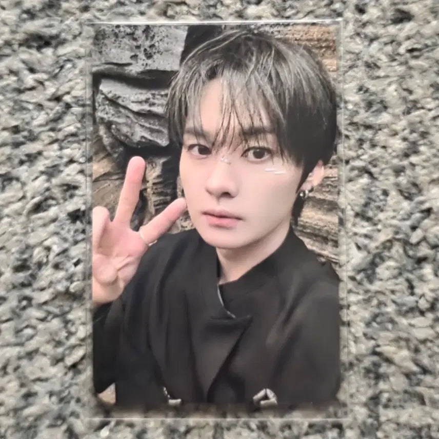 [BUNJANG] Stray Kids Lee Know This & That YES24 Lucky Draw Photocard / 스트레이키즈 리노 This & That 예스24 YES24 특전포카