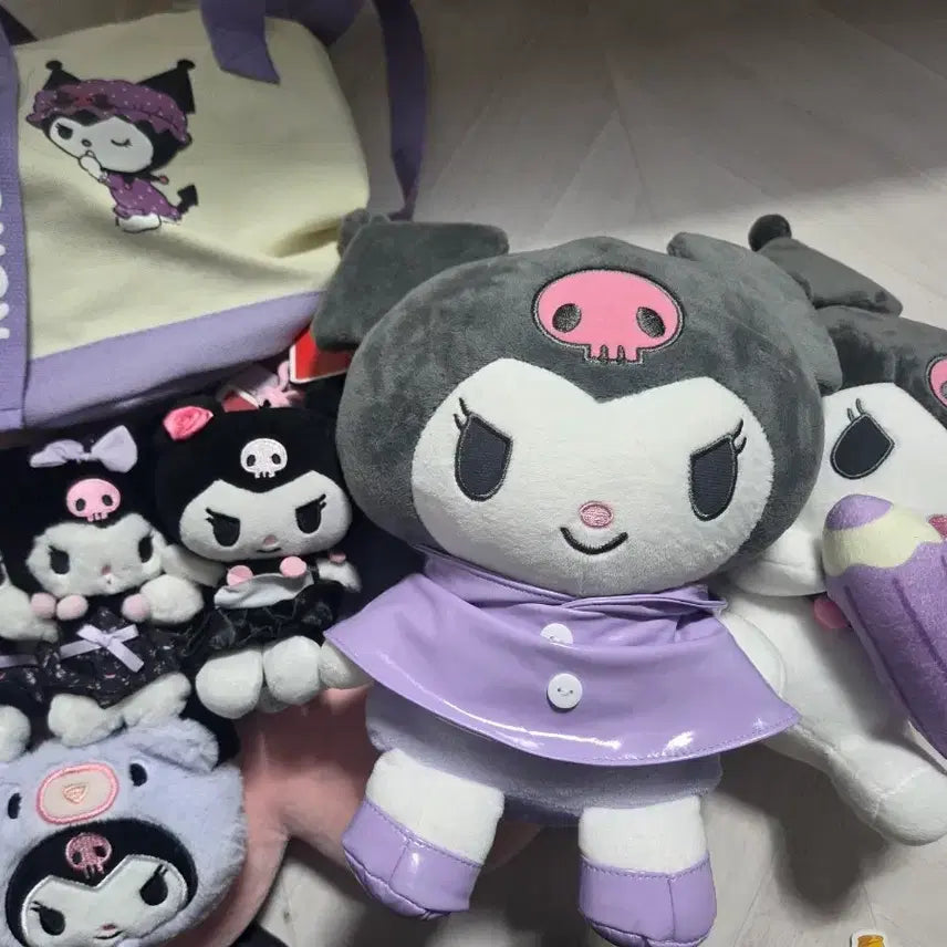 [BUNJANG] Sanrio Kuromi Doll & Bag Set / 산리오 쿠로미 인형 세트