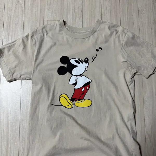 [BUNJANG] Uniqlo Mickey Mouse Graphic T-Shirt Beige / 유니클로 반팔티