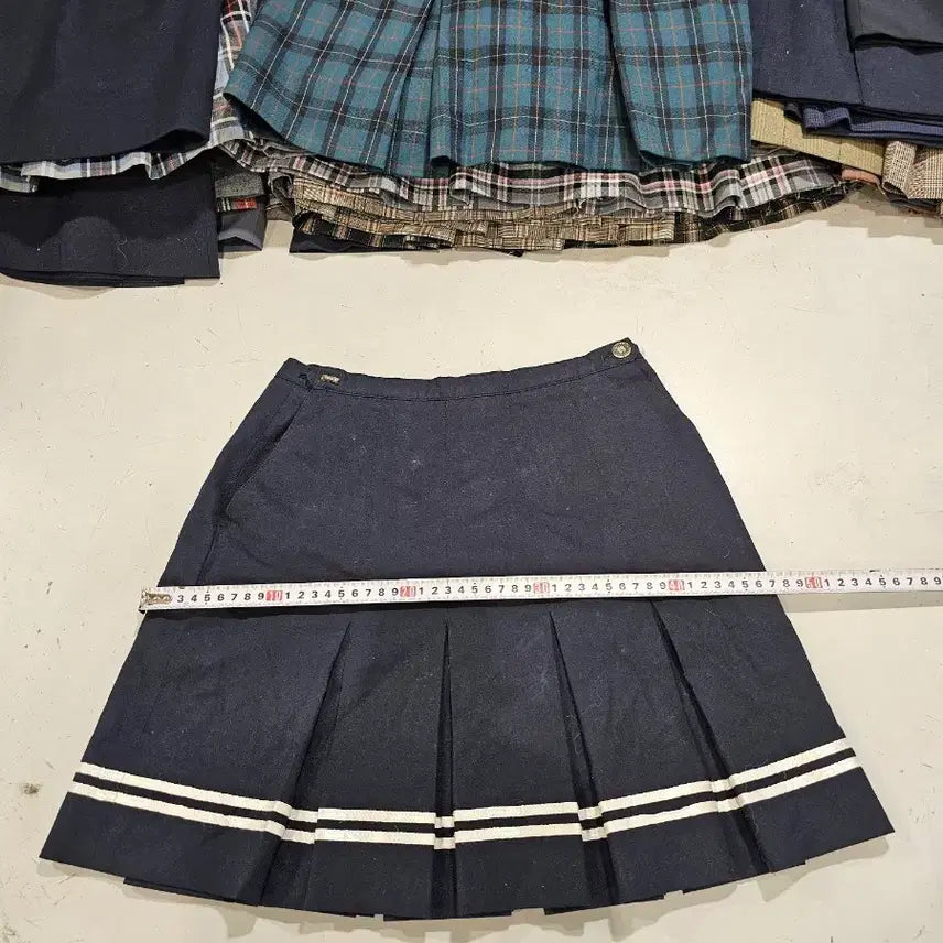 [BUNJANG] Used School Uniform Skirt Size 68 (Short Length) / 중고 교복치마 사이즈 68 짧치