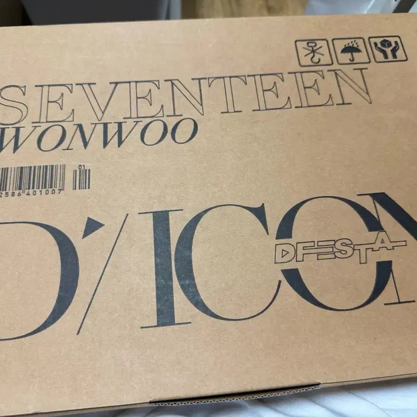 [BUNJANG] Seventeen DICON DFESTA 3D Photobook Mini Edition Wonwoo (Unsealed) / (단순개봉) 세븐틴 SVT 디아이콘 디페스타 3D포토북, 미니 에디션 원우