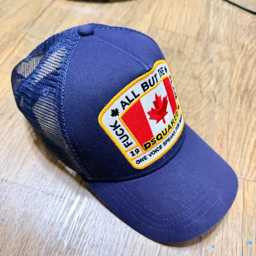 [BUNJANG] Dsquared2 Canada Patch Cap (Mesh) / 디스퀘어드2 캐나다패치 모자(메쉬)
