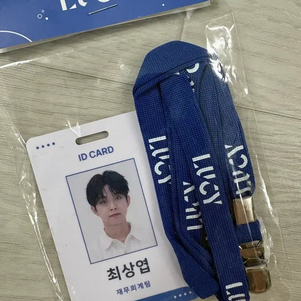 [BUNJANG] Lucy Choi Sangyeop Who'sfan Employee ID Card (Sealed) / 루시 최상엽 후즈팬 사원증(미개봉)