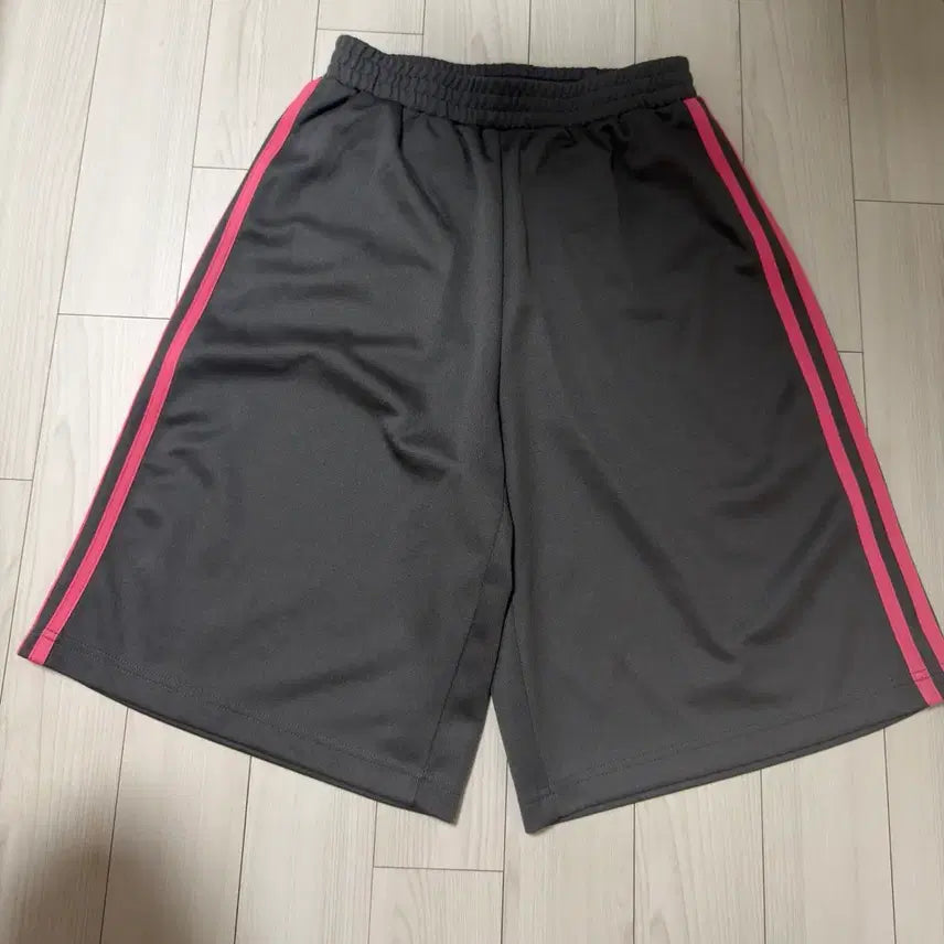 [BUNJANG] Ore Track 1/2 Pants Ash / Ore 오어  Track 1/2 Pants Ash