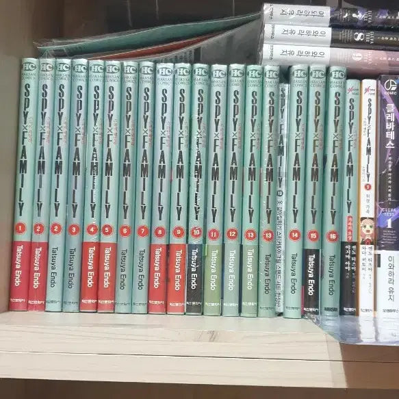 [BUNJANG] Spy × Family Volumes 1-16 First Edition Manga Set / 스파이 패밀리 1~16권 초판 띠지