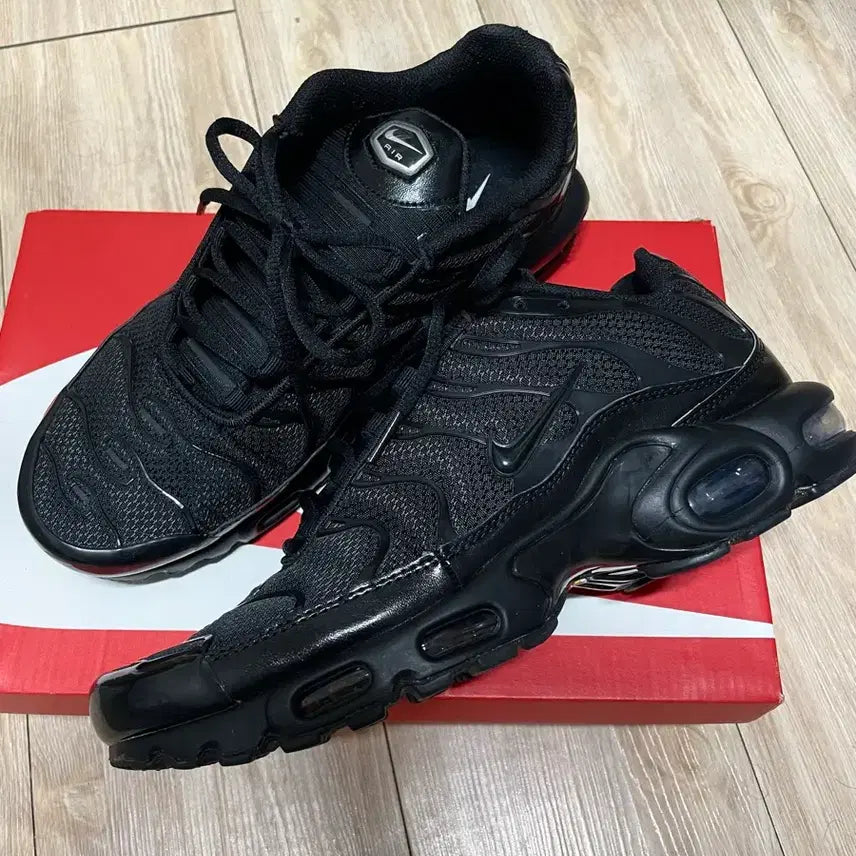 [BUNJANG] Nike Air Max Plus Triple Black / [상태 최상] 나이키 에어맥스 플러스 트리플 블랙 270