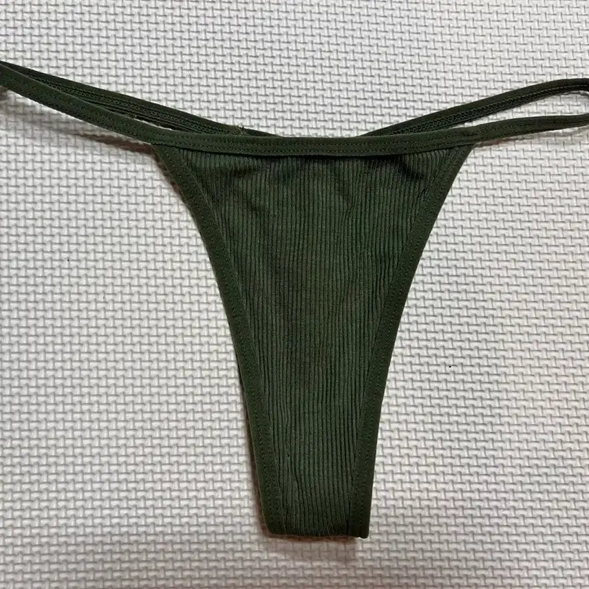 [BUNJANG] Kaki Ribbed Thong Panty / (중고) 카키 골지팬티T