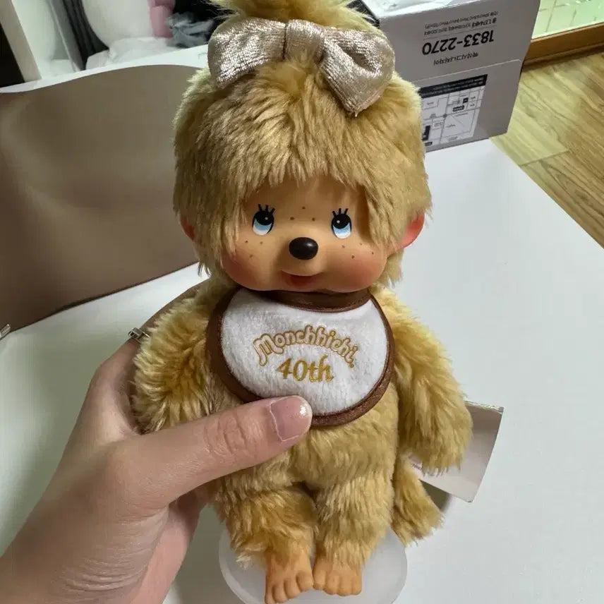 [BUNJANG] Classic Monchhichi 40th Anniversary Gold Girl Doll / 고전 몬치치 40주년 기념 골드 여아 판매중 택O