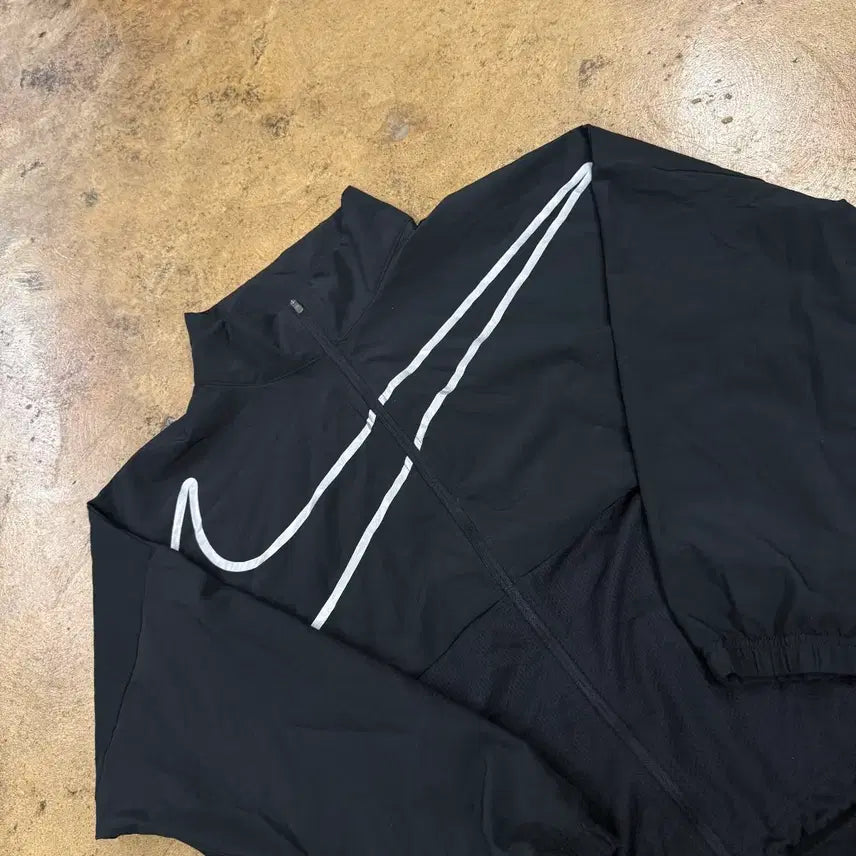 [BUNJANG] Nike Swoosh Windbreaker Black / [정품/S] 나이키 스우시 바람막이 검정