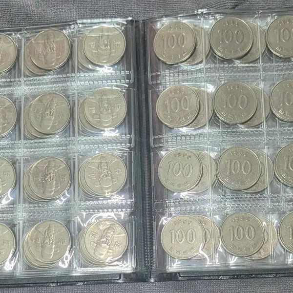 [BUNJANG] 1986 100 Won Coin Album (120 Coins) / 1986년 100원 120개 동전앨범(깨끗함)