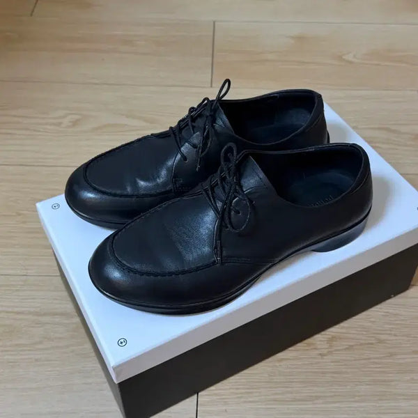 [BUNJANG] Fermont Flat U-Tip Shoes / [260]페몬트 플랫 유팁(flat u-tip)