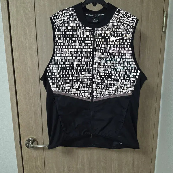 [BUNJANG] Nike Aeroloft 800 Reflective Packable Running Jacket (2XL-3XL Slim) / 남성)NIKE 나이키 에어로로프트 800 리플렉티브 포켓터블러닝웨어(2XL-3XL슬림)