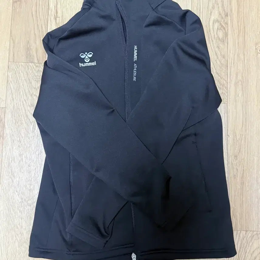 [BUNJANG] Hummel Athleisure Zip-Up Jacket Black / 축구부 험멜 애슬레저 집업 자켓 블랙