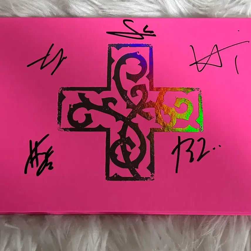 [BUNJANG] TXT (TOMORROW X TOGETHER) Signed Album / TXT 투바투 친필 싸인 앨범