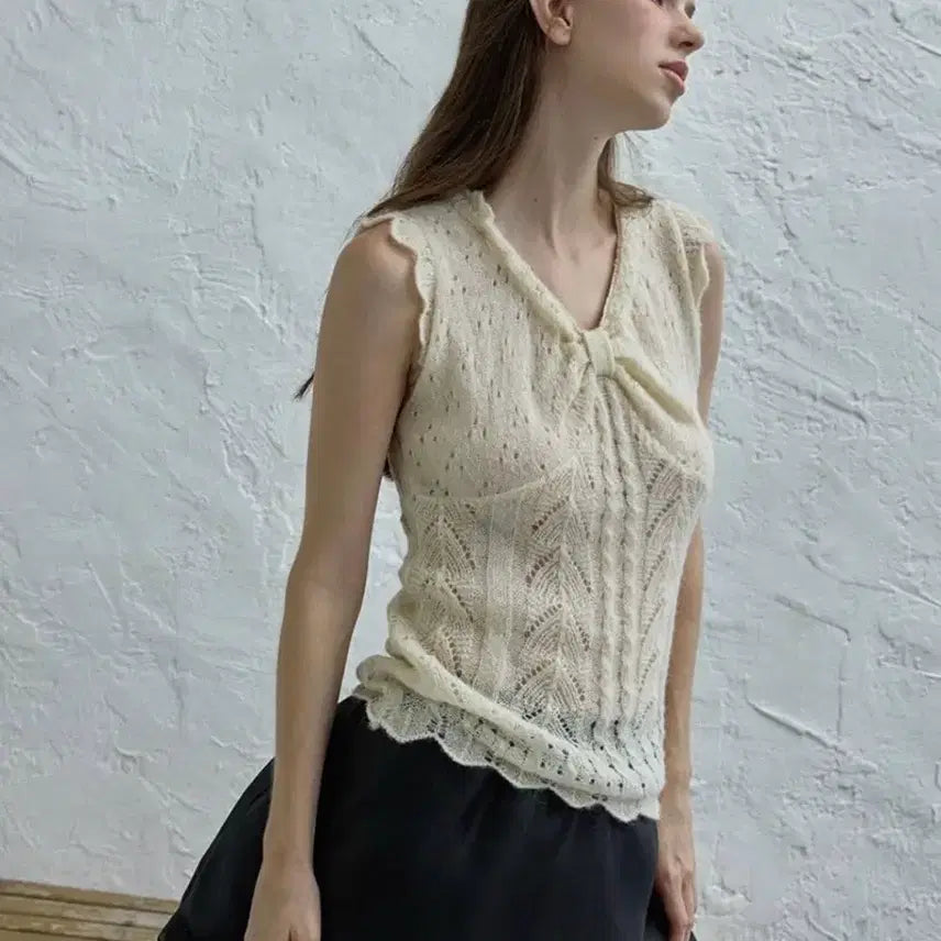 [BUNJANG] Without Summer Ribbon Sleeveless Knit Cream / 위드아웃썸머 리본 슬리브리스 니트 Ribbon sleeveless knit_cream