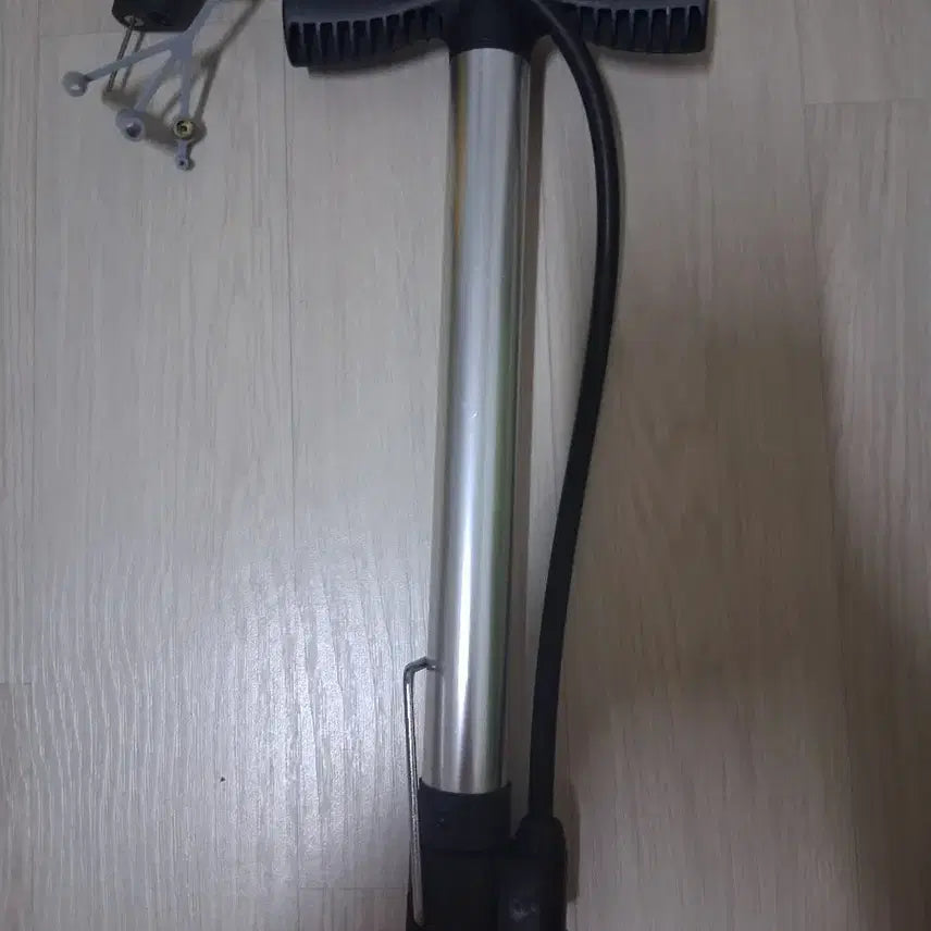 [BUNJANG] Portable Mini Bicycle Pump - Silver / 자전거 바퀴 미니 펌프 은색 휴대용 펌프