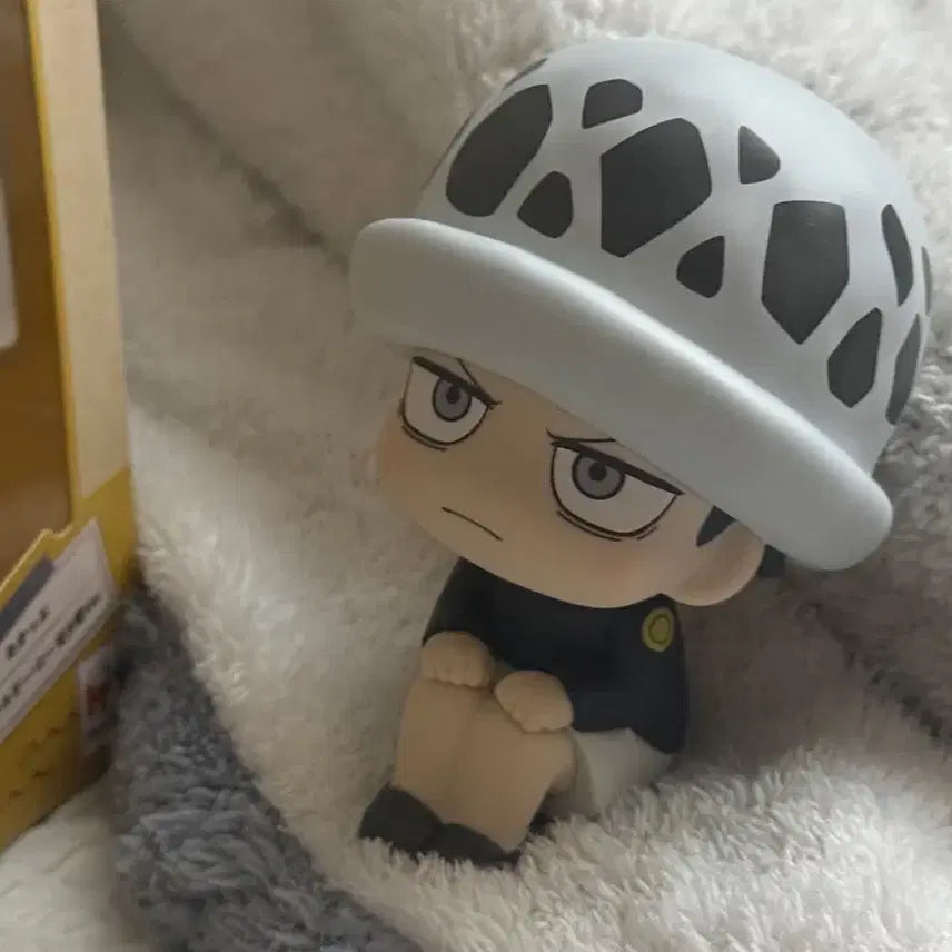 [BUNJANG] One Piece Trafalgar Law Childhood Look-up Figure / 원피스 트라팔가 로우 유년기 룩업