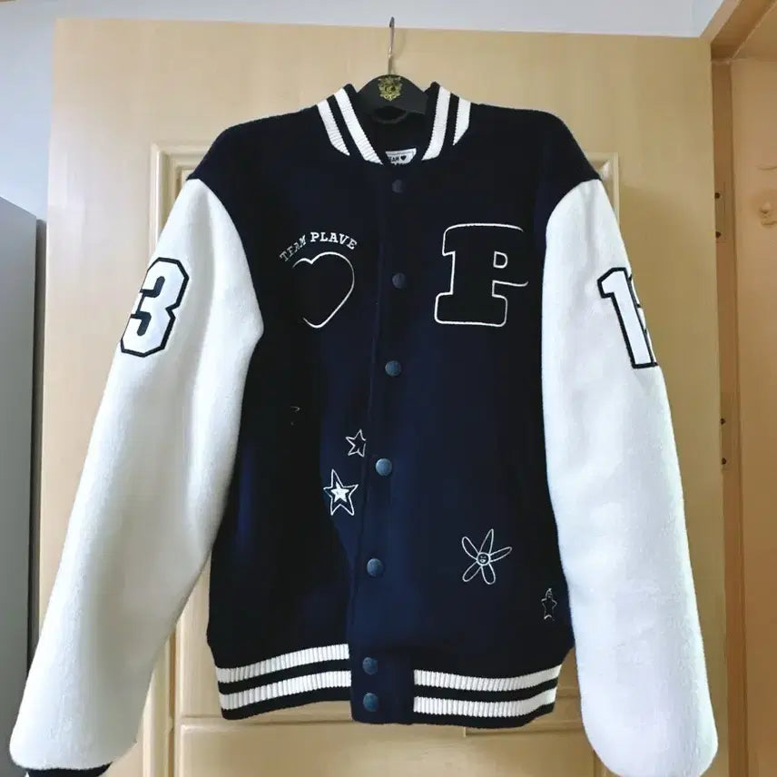 [BUNJANG] Play V K-Pop Varsity Jacket / 플레이브 바시티 s