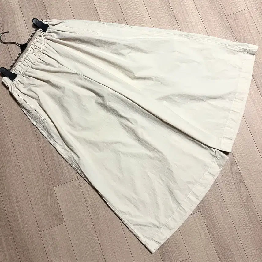[BUNJANG] JePyung Riric Cotton Nylon Wide Banding Cropped Pants Cream Ivory / 제평 리리끄 바스락 와이드 밴딩 팬츠 크롭 통바지 치마바지 큐롯팬츠 크림아이보리