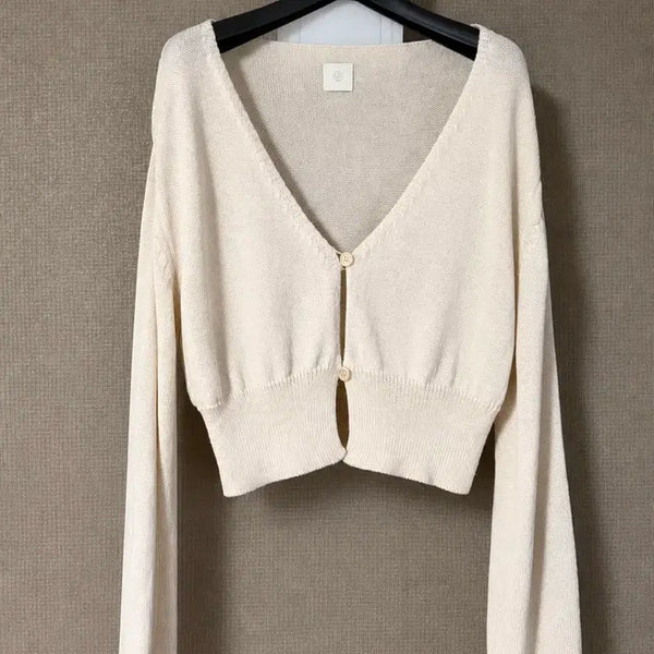 [BUNJANG] UMER Linen Blend Cropped V-Neck Cardigan / 유메르 UMER 뮬르 린넨 가디건 오트베이지 크롭 루즈핏 브이넥 봄여름 간절기 살안타
