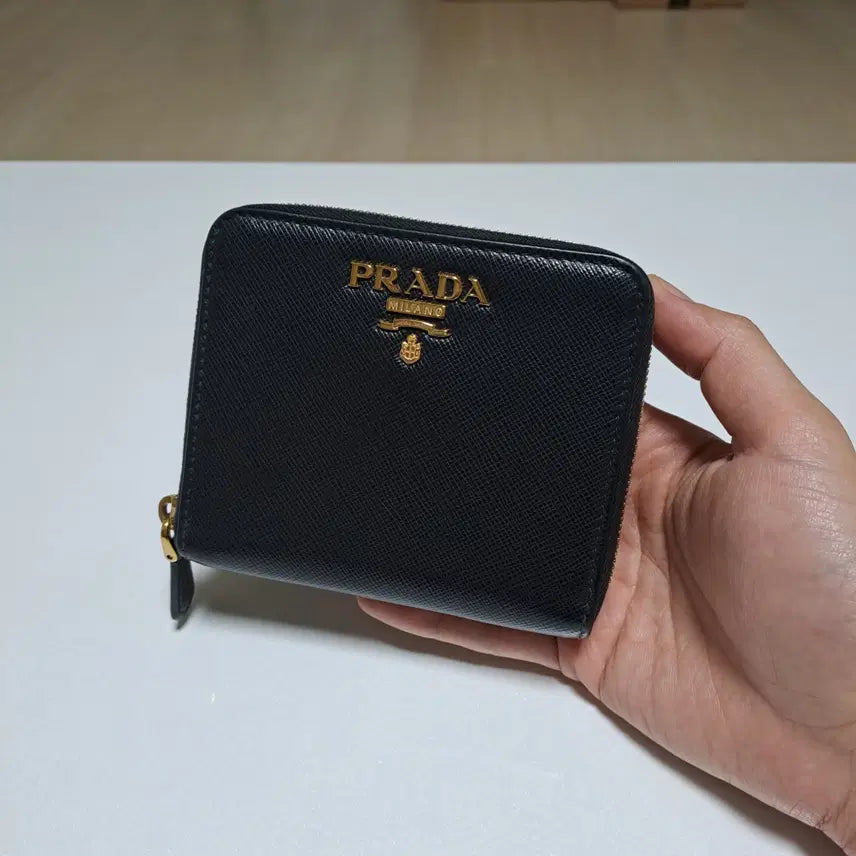 [BUNJANG] Prada Saffiano Metal Compact Zipper Wallet / [100%/정품] 프라다 사피아노 메탈 컴팩트 지퍼 반지갑
