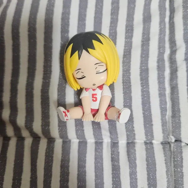 [BUNJANG] Haikyu!! Kozume Kenma Shoulder Hug 2nd Edition Second Uniform Figure / 하이큐 코즈메 켄마 어깨쿵 2탄 세컨드 유니폼