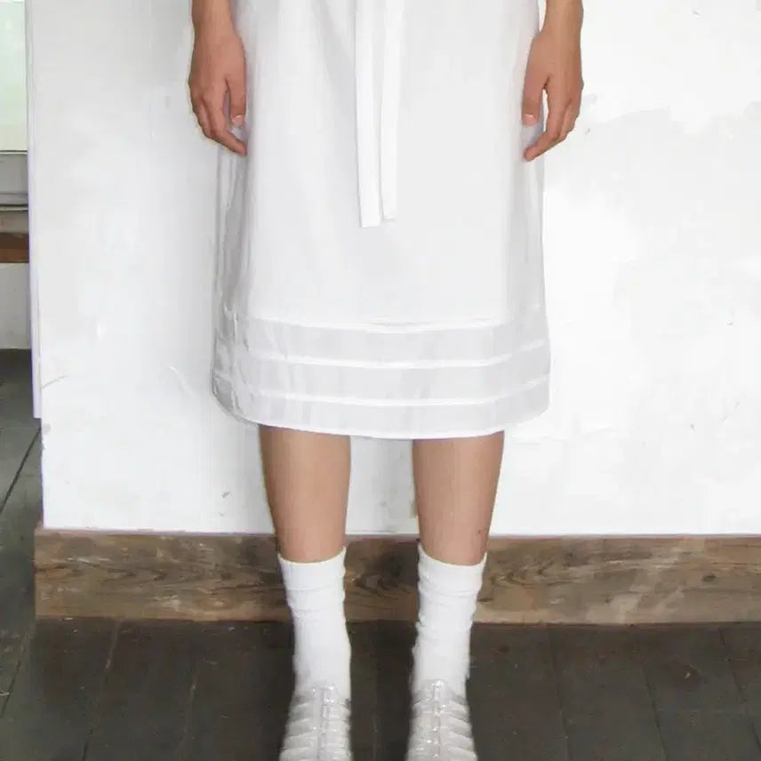 [BUNJANG] SINOON Mixed Satin Midi Skirt White / 시눈 SINOON MIXED SKIRT 새틴 미디 스커트 화이트 브랜디