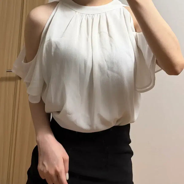 [BUNJANG] White Off-Shoulder Blouse / 화이트 오프숄더 블라우스