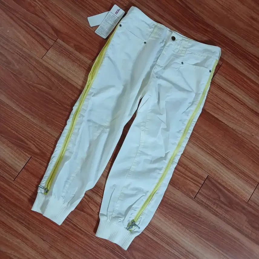 [BUNJANG] Levi's Engineered Jeans Y2K White Zipper Detail Jeans (New with Tags) / [레어 아카이브LEVIS JEANSY2K택부착 새상품