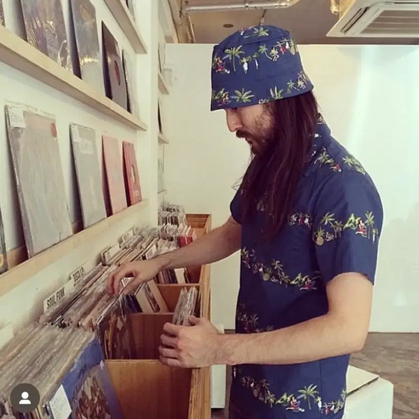 [BUNJANG] Heritage Floss Hawaiian Pattern Bucket Hat Navy M/L / 헤리티지플로스 버킷햇