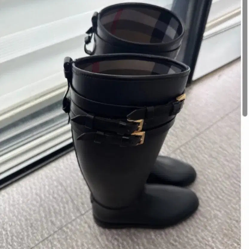 [BUNJANG] Burberry Rain Boots Black Size 38 (250) / 버버리 레인 부츠 블랙 38(250)