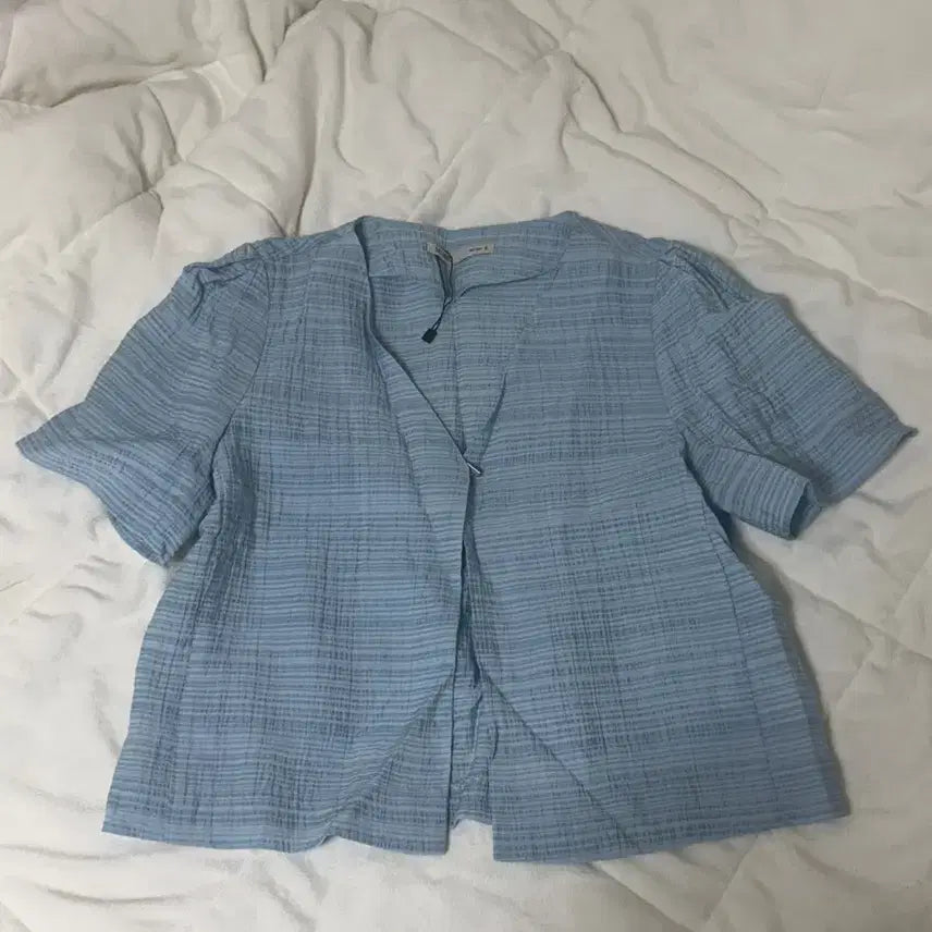[BUNJANG] MIXXO Sky Blue Blouse / 미쏘 하늘색 블라우스