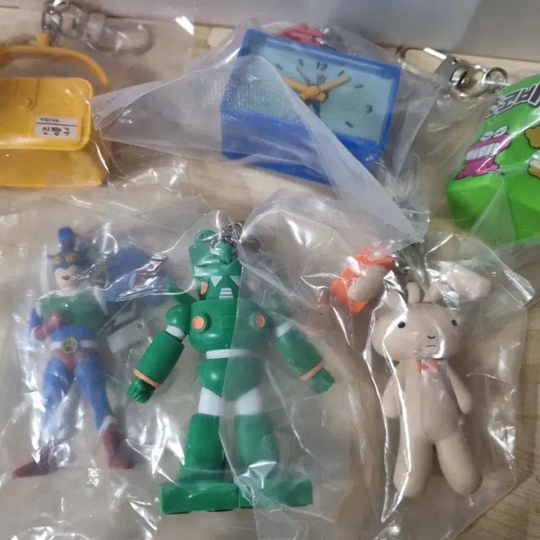 [BUNJANG] Crayon Shin-chan Miniature Keychain Full Set / 짱구 미니어쳐 키링 1  키링 풀셋