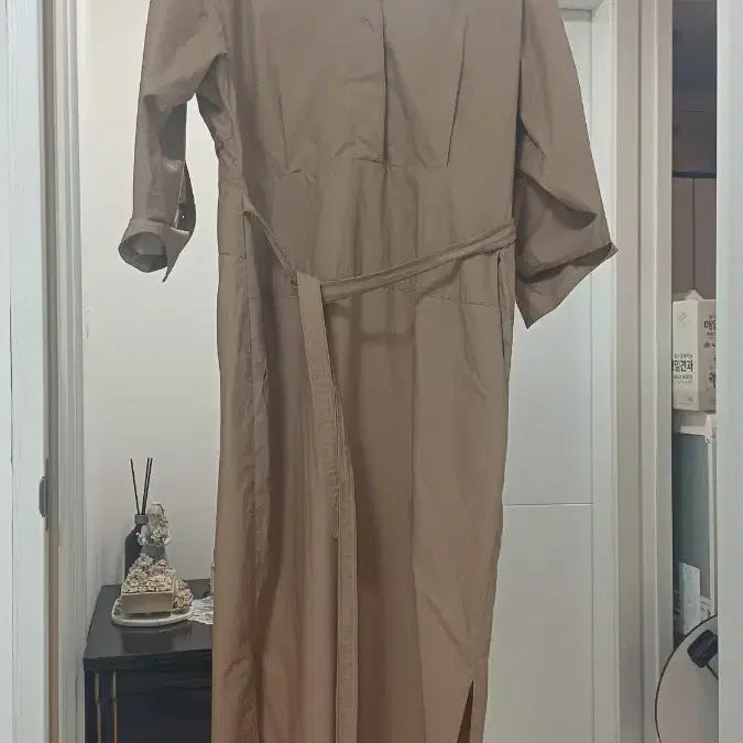 [BUNJANG] TIME Beige Midi Shirt Dress with Waist Strap / 타임 원피스