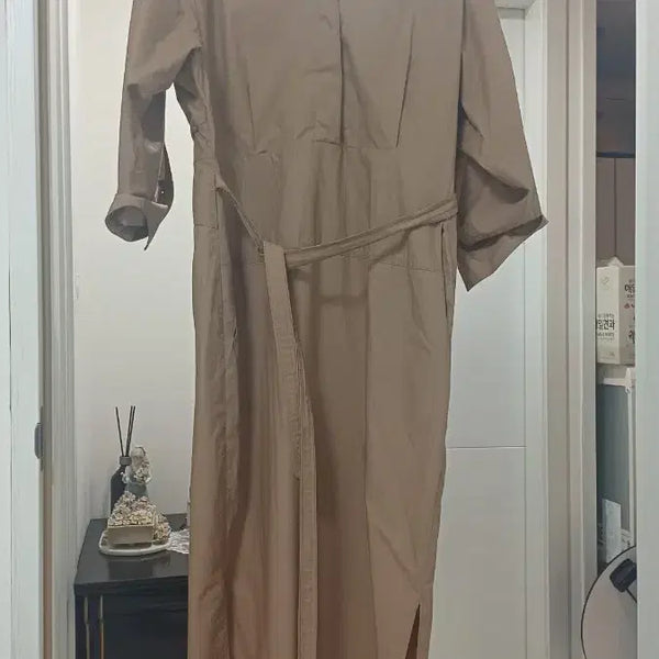 [BUNJANG] TIME Beige Midi Shirt Dress with Waist Strap / 타임 원피스
