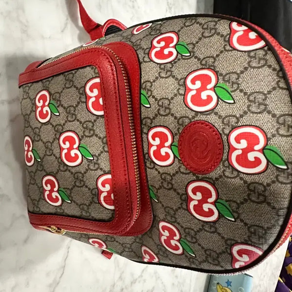 [BUNJANG] Gucci GG Apple Print Backpack Red / 구찌 GUCCI 정품 GG 애플 프린트 백팩 레드 /거의 새상품
