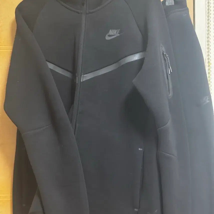 [BUNJANG] Nike Tech Fleece Set Top M / Bottom L / 상태 진짜 좋은 나이키 테크팩 세트 판매합니다