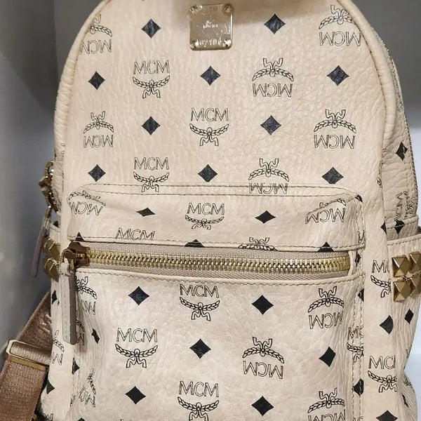 [BUNJANG] MCM Semi Medium Backpack / 맥엠 세미 미디엄 백팩 (정품 100%)