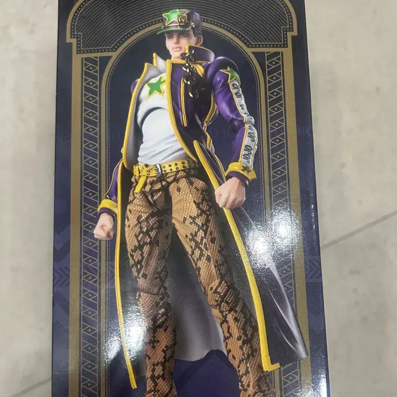 [BUNJANG] JoJo's Bizarre Adventure Part 6 Jotaro Kujo Super Action Statue Figure (Sealed) / 죠죠 쿠죠 죠타로 6부 초상가동 미개봉 새상품