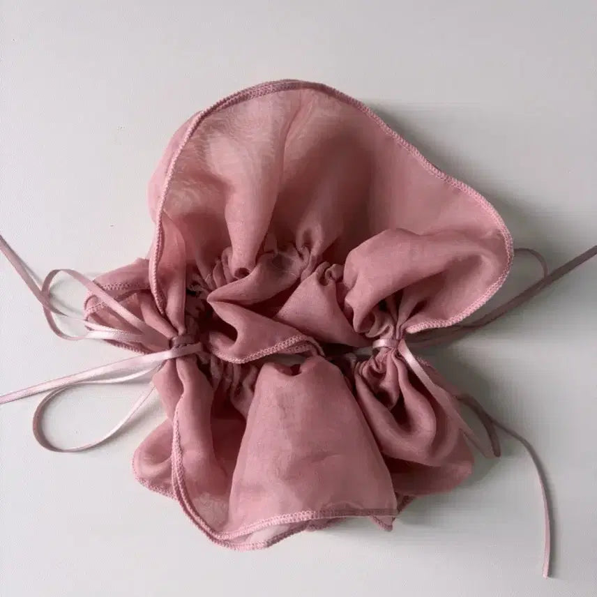 [BUNJANG] Jiyu GU Ribbon Hair Scrunchie / 지유 GU 리본 헤어 스크런치 곱창 머리끈