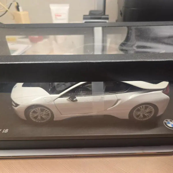 [BUNJANG] 1:18 Paragon BMW i8 Diecast Model / 1:18 파라곤 BMW I8 다이캐스트