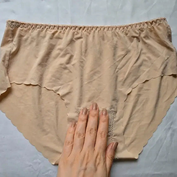 [BUNJANG] Seamless Panties Beige (Used) / 무봉제 심리스 팬티 베이지색 (중고)