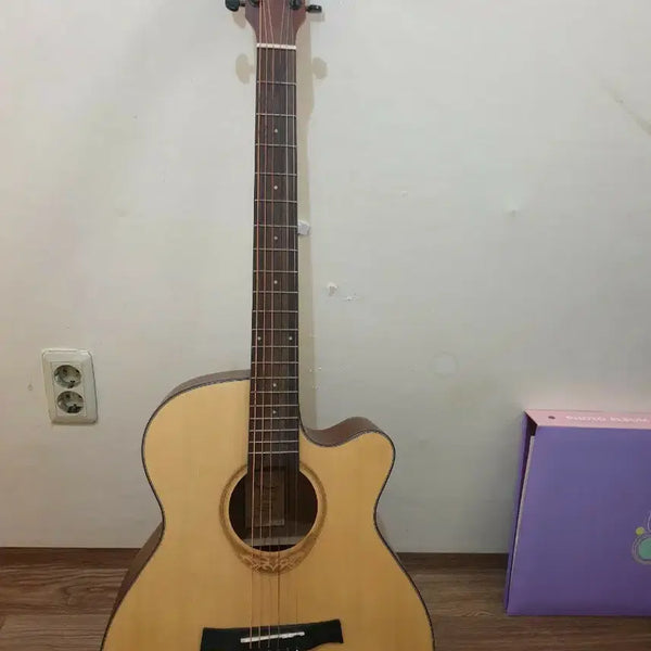 [BUNJANG] ENYA Acoustic Guitar / ENYA통기타