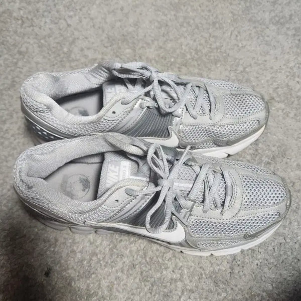 [BUNJANG] Nike Zoom Vomero 5 Running Shoes Silver Grey - 275 / 나이키 줌 보메로5 런닝화 운동화 실버 그레이-275